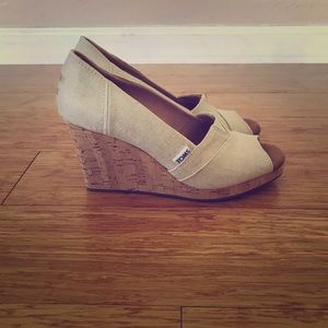 Toms Peep Toe Wedges